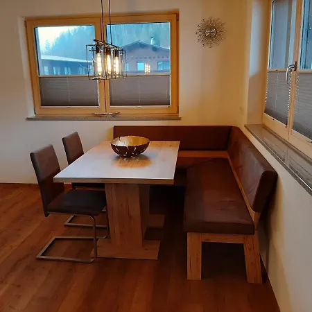 Alexandra Apartament Strass im Zillertal